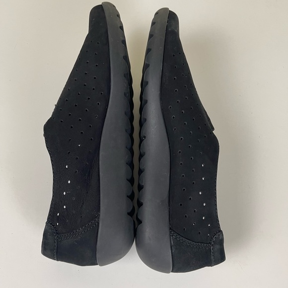 Clarks Collection Women US 7.5W Black Suede Nubuck Slip On Suede Loafers - Picture 4 of 12